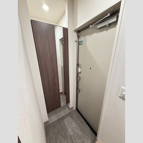 ゼラニウム湘南台102号室 玄関