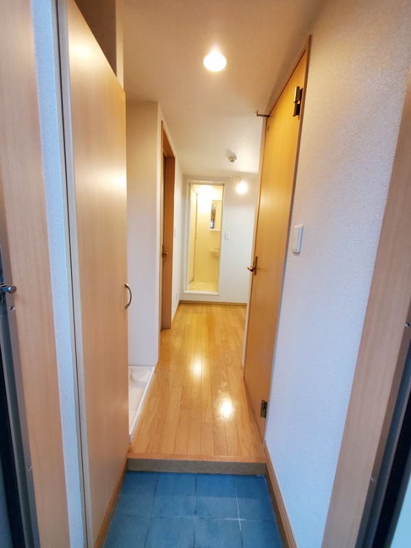 アビタシオン1階 玄関