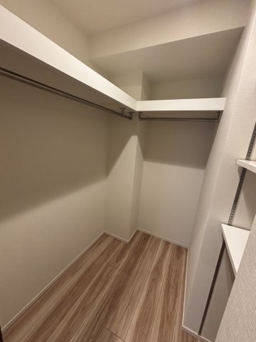 びゅうリエットグラン新宿戸山221号室 収納