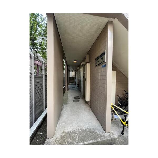 シティハイムオーク102号室 エントランス