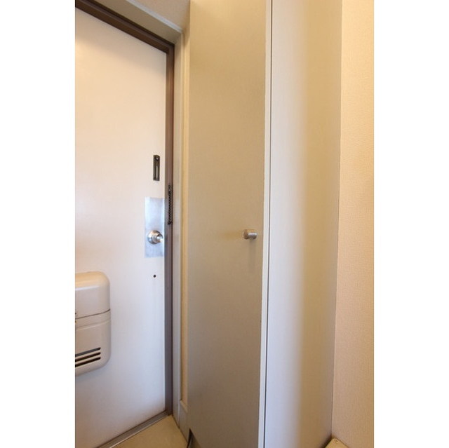 シルフィード平塚Ⅱ404号室 靴箱