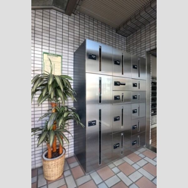 高野山第一ビル406号室 宅配ボックス