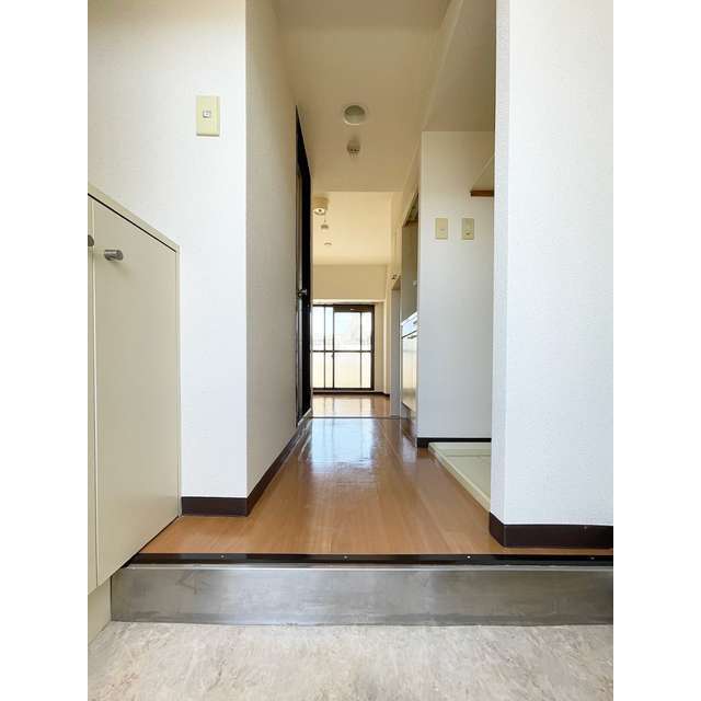 スカイコート鶴見第2 玄関