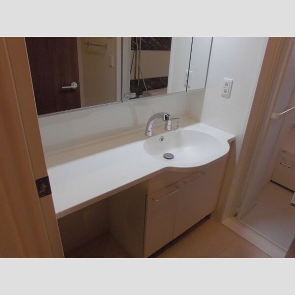 ソレイユM103号室 洗面化粧台