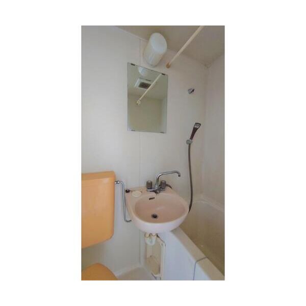 ツインハイツ秋山2205号室 同建物別部屋の参考画像