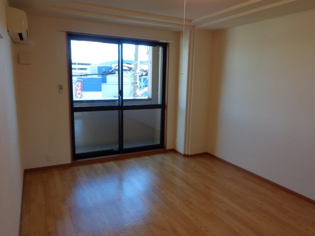 パラシオン平塚 洋室