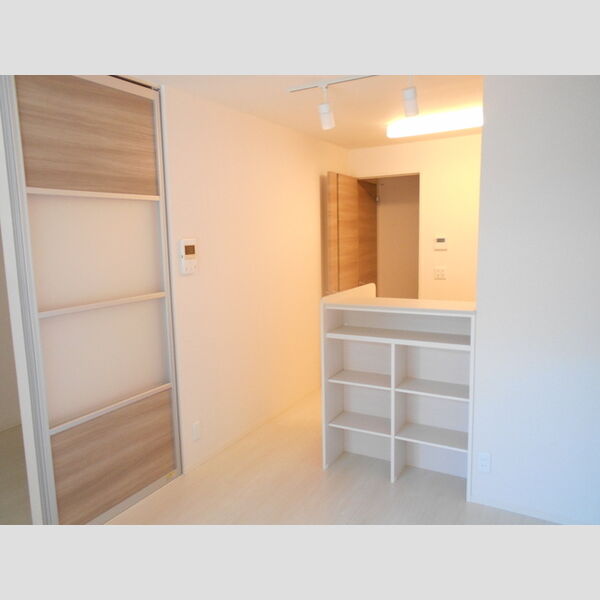 ヴィラージュ105号室 リビング