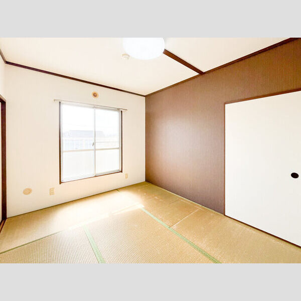 クレセントハイツ301号室 和室