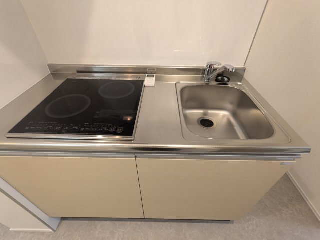 ラグゼフラット東六郷0206号室 キッチン