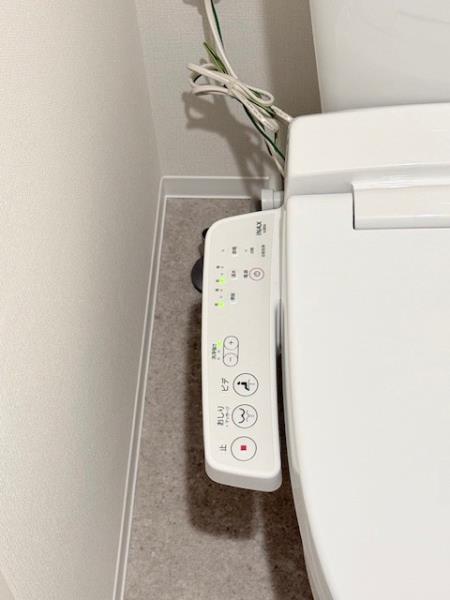 エレミ本蓮沼2階 トイレ