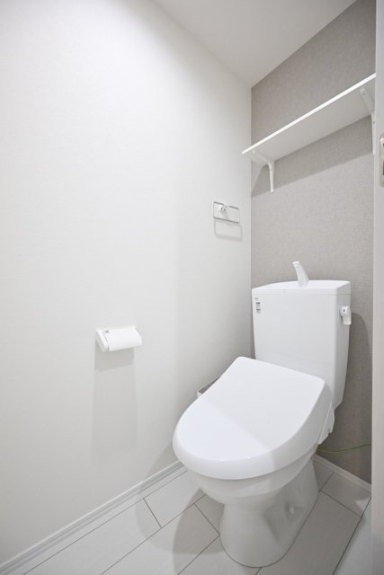 Ｒｅｓｉｄｅｎｃｅ　南千住2階 トイレ