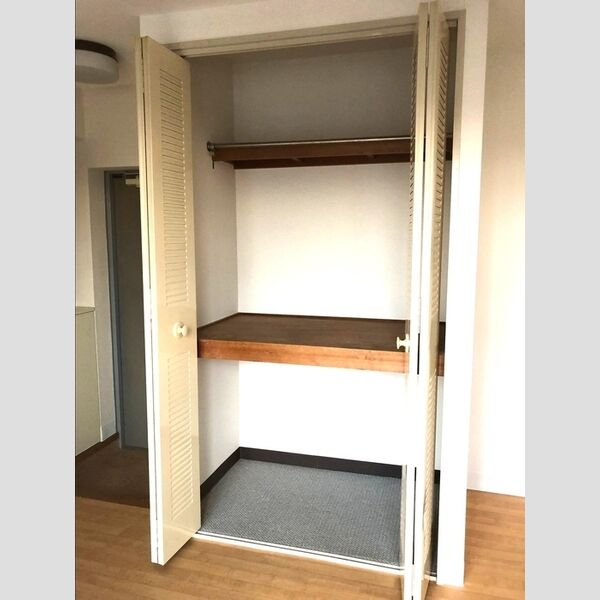 クレストガーデン津田沼407号室 収納