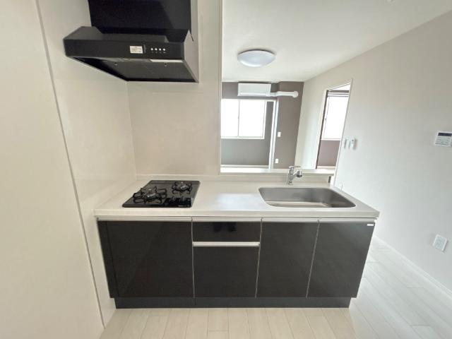 ラ・レーヌ・８０（ｌａ　ｒｅｉｎｅ８０） キッチン