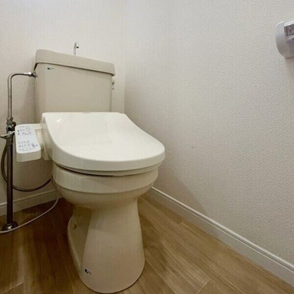 メゾンブランシュ　壱・弐番館弐101号室 トイレ