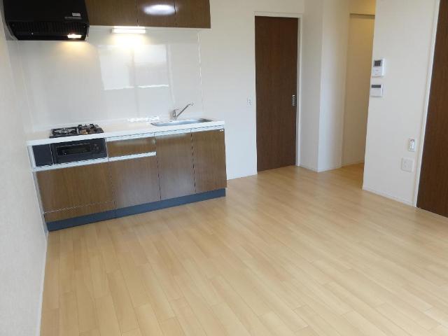 アイリスガーデンⅠ201号室 リビングダイニング