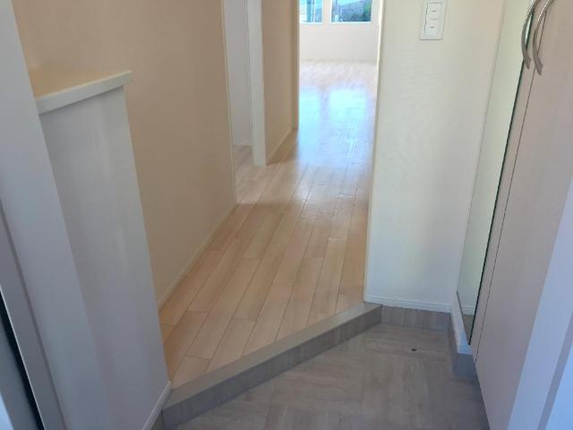 ヴェール・コリーヌ 玄関