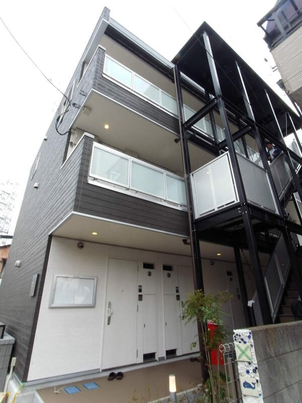 リブリ・進1階 外観