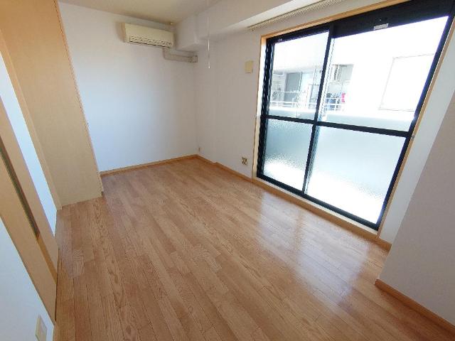 プロッシモ・オール 洋室