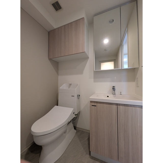 プレール・ドゥーク横濱子安403号室 内観