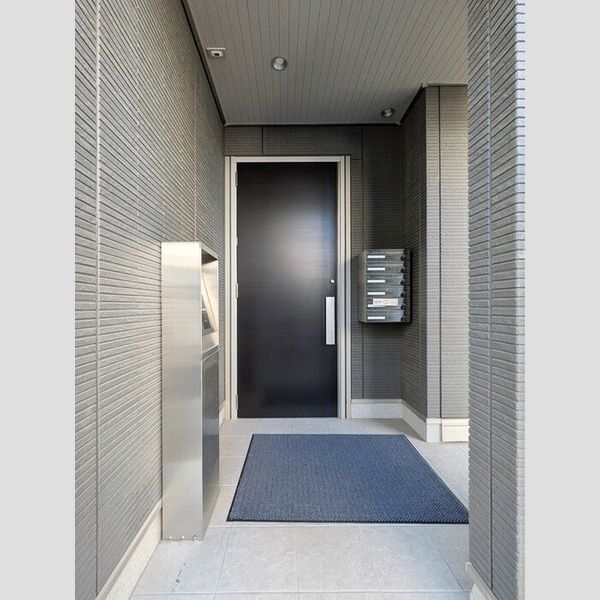 uccello エントランス