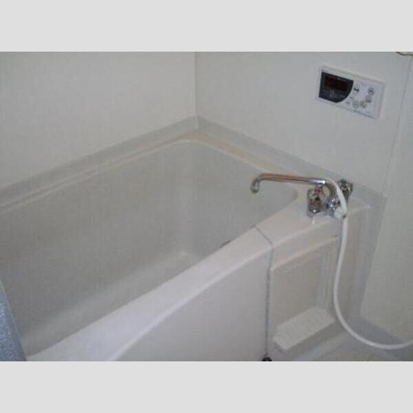 ハイカムールTAKATO102号室 ユニットバス