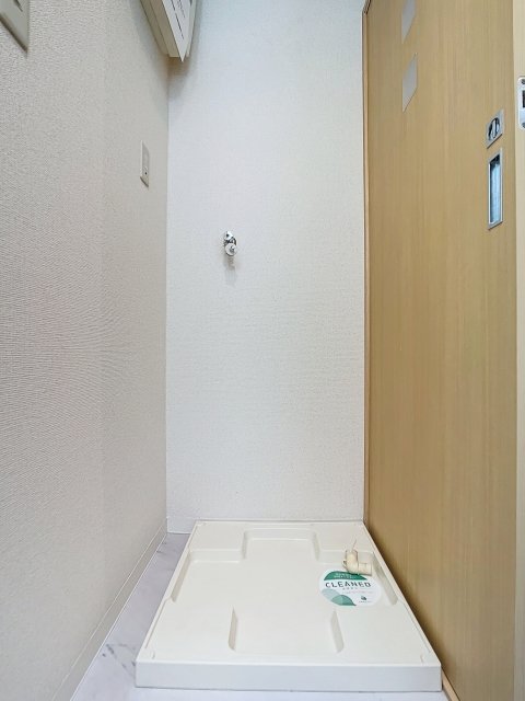 カーサマキ 室内洗濯機置場