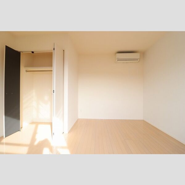 Callisto504号室 洋室(玄関横)