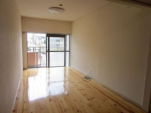 レスポワールみずほ台 LDK約15.0畳バルコニー側※前回募集時2017.3撮影