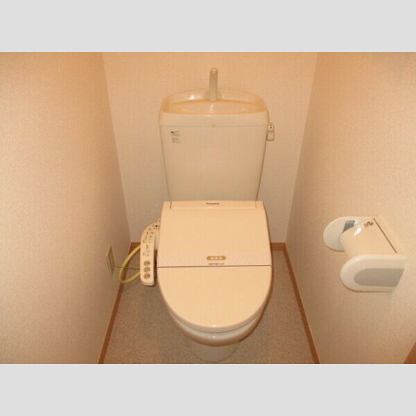 プルミエコート208号室 トイレ　温水洗浄暖房便座