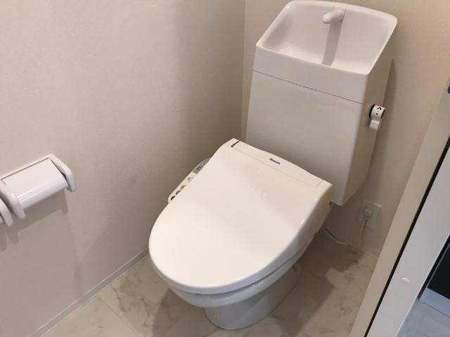 ブルックビルガーデンズⅢ シャワー付トイレ