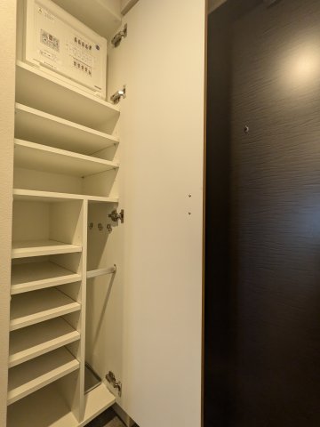 ハーモニーレジデンス東京南砂ザガーデン0102号室 収納