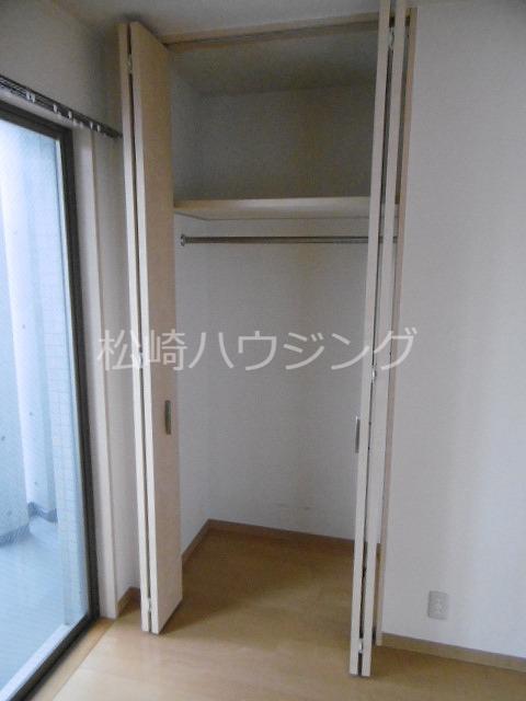 オルソ西落合3階 収納