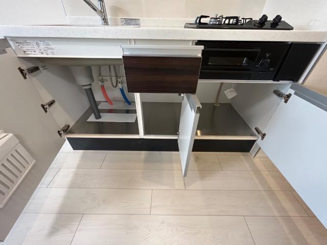 コンフォート　若木 下部収納