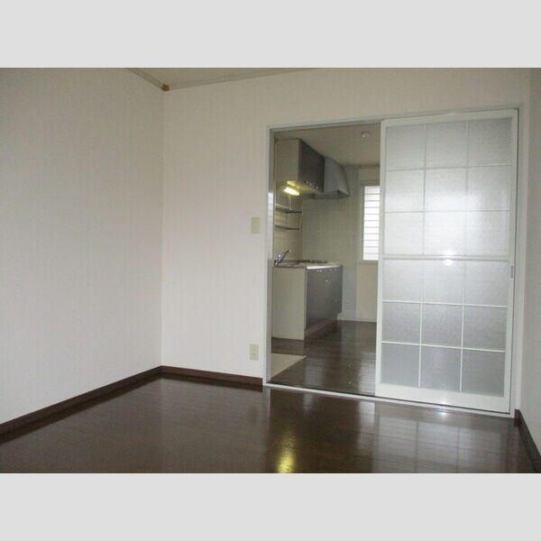 メゾンサンク102号室 洋室