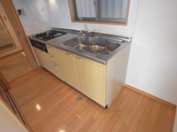 ケンブリッジハウス システムキッチン（3口ガスコンロ・グリル付）