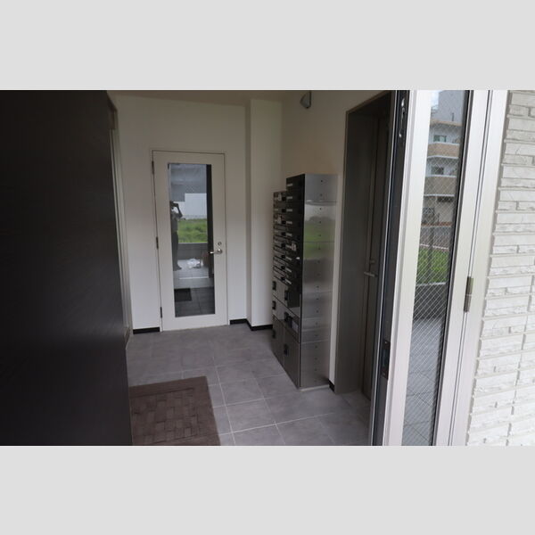 ラ・プランドール エントランス