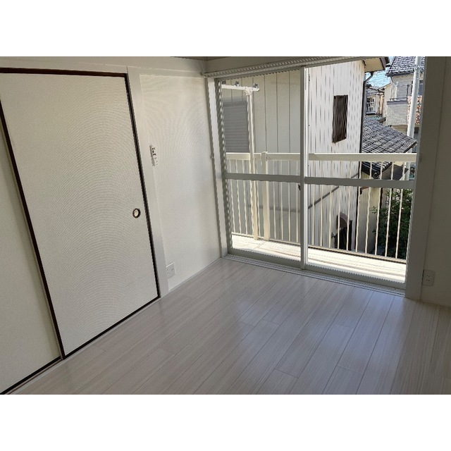 キャロットハウス岸町202号室 内観