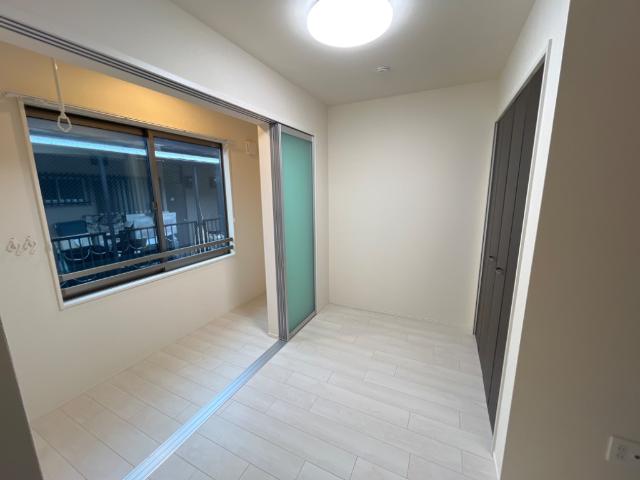 メゾン・ウィステリア 洋室