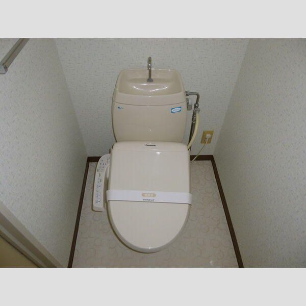 サニーコートカノウB101号室 トイレ