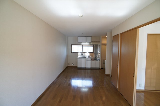 メゾンベール幕張本郷 リビング