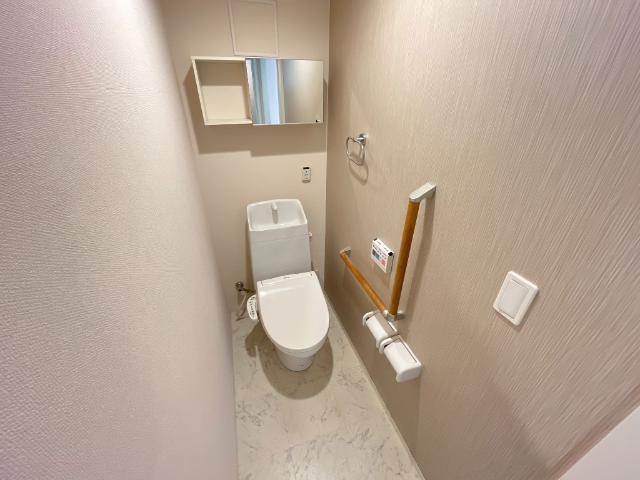 セレーナクオーレ106号室 シャワー付トイレ