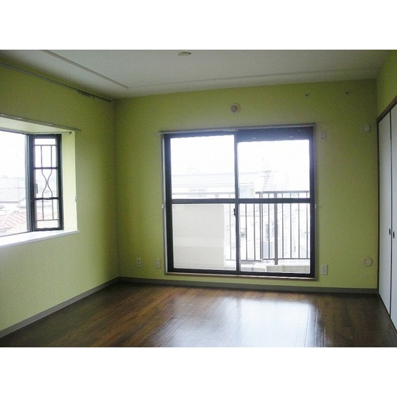 モンティクロ弐番館401号室 内観