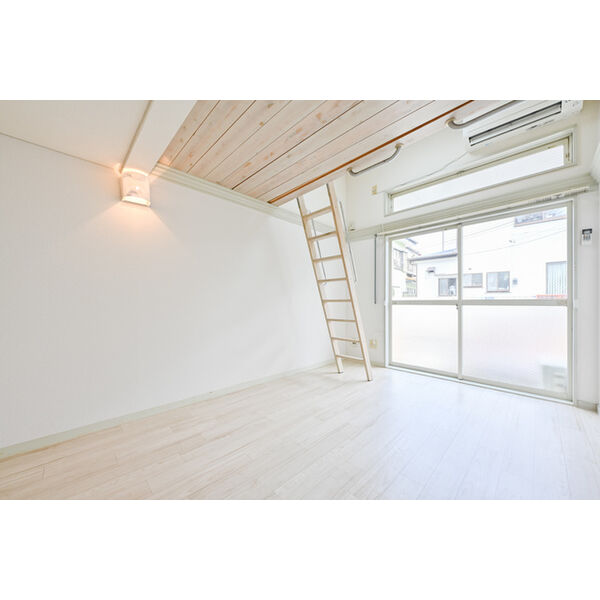 レオパレスブランカ リビング