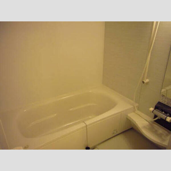 プリムヴェール　十五番館 足を伸ばしてゆったりバスタイム♪