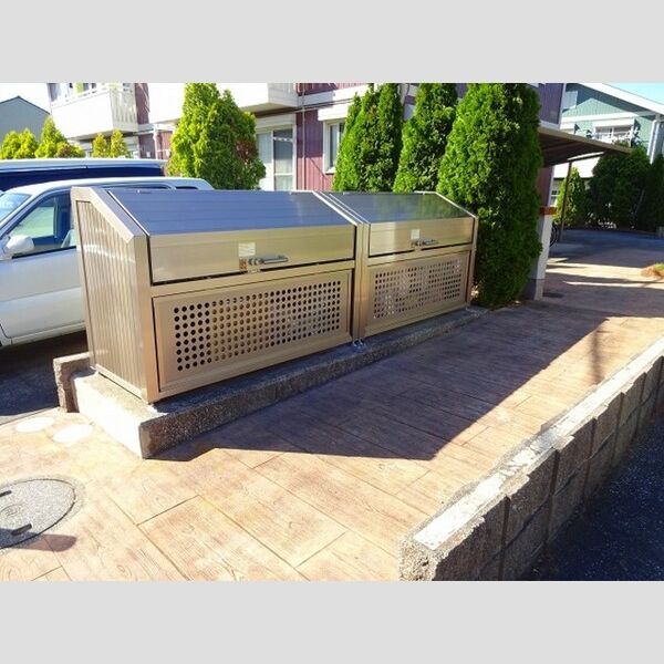 ベネツォーネ　B ゴミストッカー