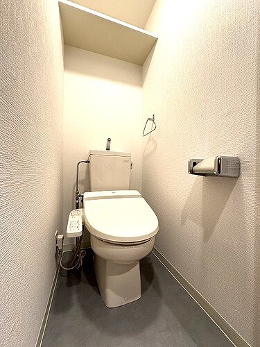 ハイツ南常盤台 温水洗浄便座付のトイレ　※前回募集時撮影2023年10月