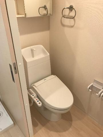 レガシープレイス片瀬 シャワー付トイレ
