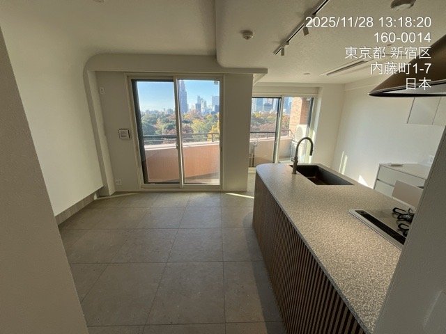 ジェイパーク御苑内藤町 リビング