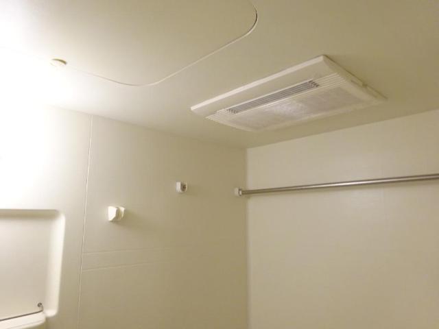 ロイヤルヒルズ宮崎台302号室 浴室乾燥機