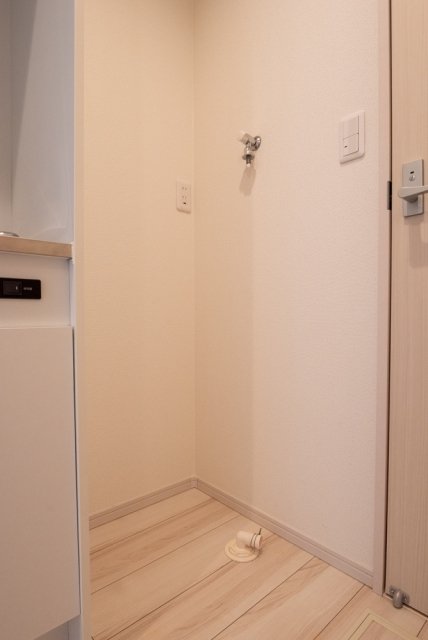 アルシオーネ町屋1階 室内洗濯機置場